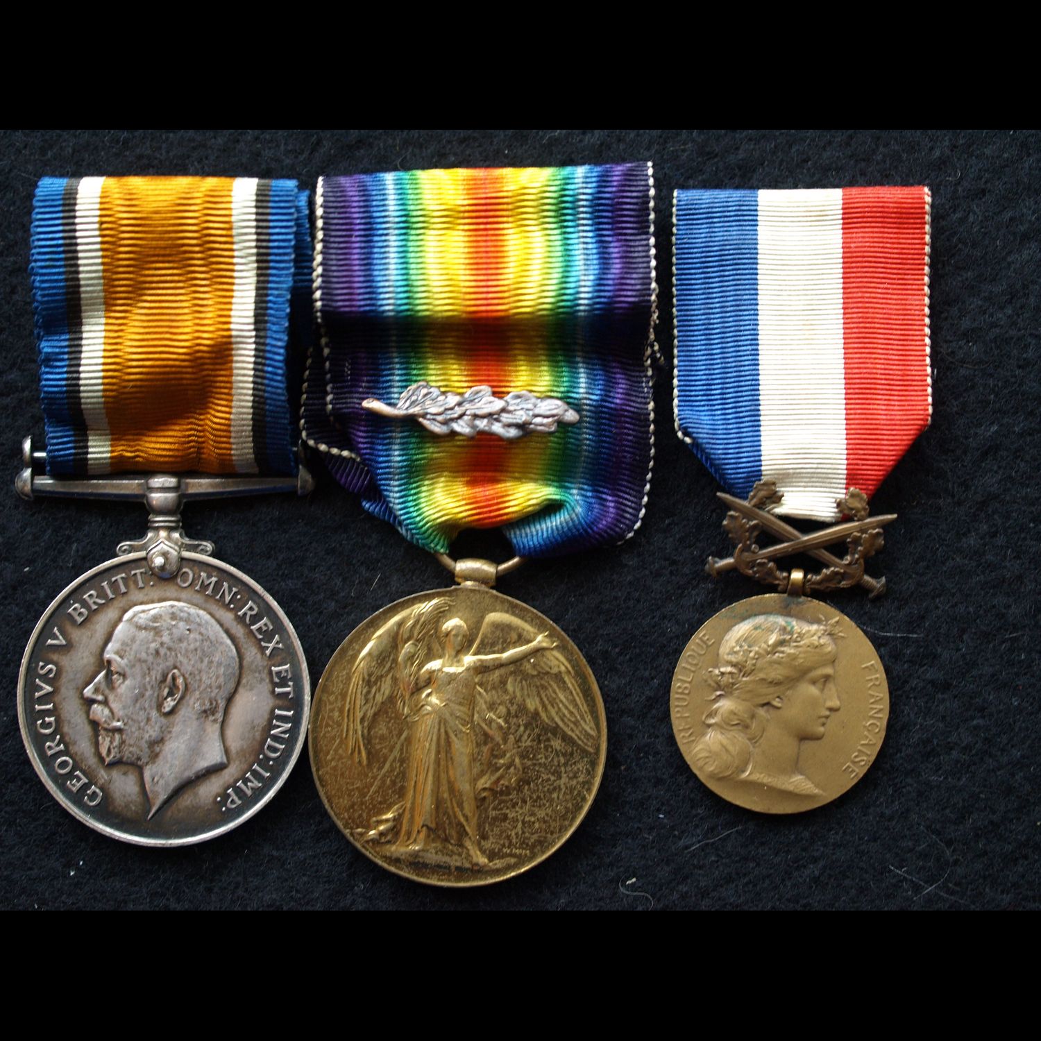 WW1 Pair (mid) and French Medaillie du Honneur in Bronze Sjt Martin 24th Base Park Coy Royal Engineers